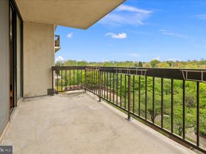 1016 S Wayne Street 502, Arlington VA 22204
