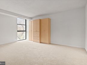 1016 S Wayne Street 502, Arlington VA 22204