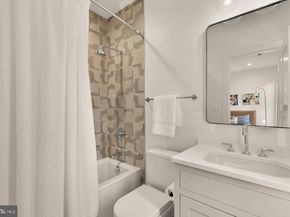 135 N Edgewood Street, Arlington VA 22201