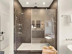 135 N Edgewood Street, Arlington VA 22201