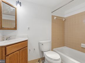 3310 Woodburn Village Drive 14, Annandale VA 22003