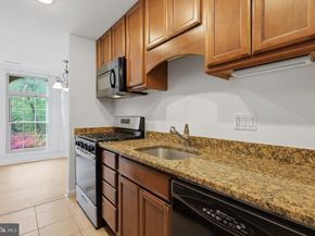 3310 Woodburn Village Drive 14, Annandale VA 22003