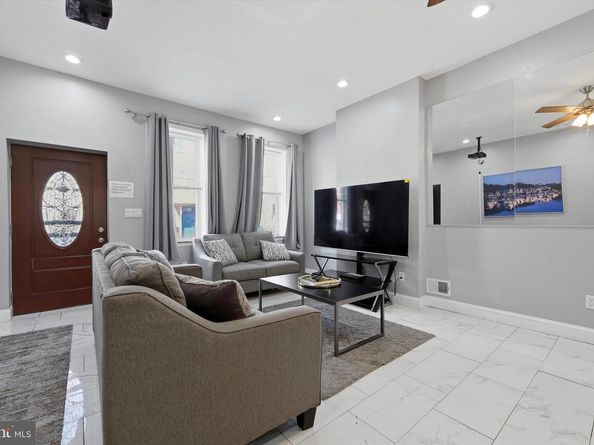 2057 N Franklin Street, Philadelphia PA 19122