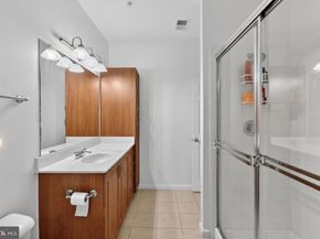 12937 Centre Park Circle 304, Herndon VA 20171
