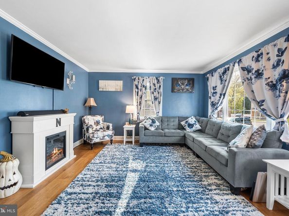 124 Marlin Avenue, Folsom PA 19033