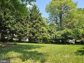 900 Carole Court SE, Vienna VA 22180