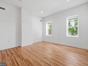 2512 W Sergeant Street, Philadelphia PA 19132
