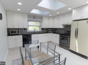 900 20TH Street S, Arlington VA 22202