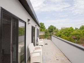 900 20TH Street S, Arlington VA 22202