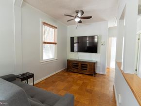 900 20TH Street S, Arlington VA 22202