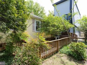 900 20TH Street S, Arlington VA 22202