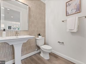 505 Glyndon Street NE, Vienna VA 22180