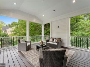 505 Glyndon Street NE, Vienna VA 22180