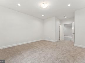 505 Glyndon Street NE, Vienna VA 22180