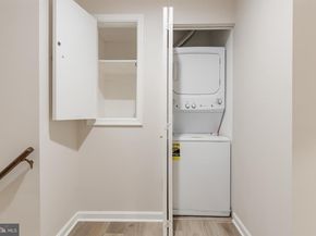 257 S Pickett Street 302, Alexandria VA 22304