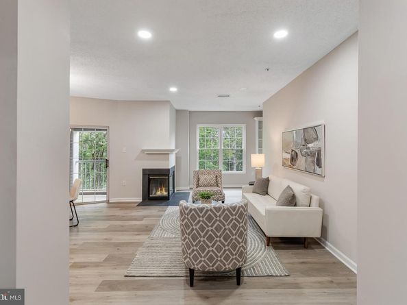 257 S Pickett Street 302, Alexandria VA 22304