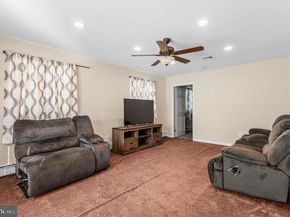 1022 Rozel Avenue, Southampton PA 18966