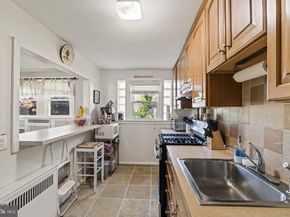 337 Abbey Terrace, Drexel Hill PA 19026