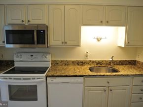 2300 Pimmit Drive 415, Falls Church VA 22043