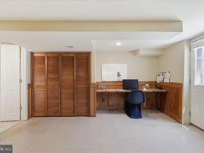 5935 15TH Street N, Arlington VA 22205