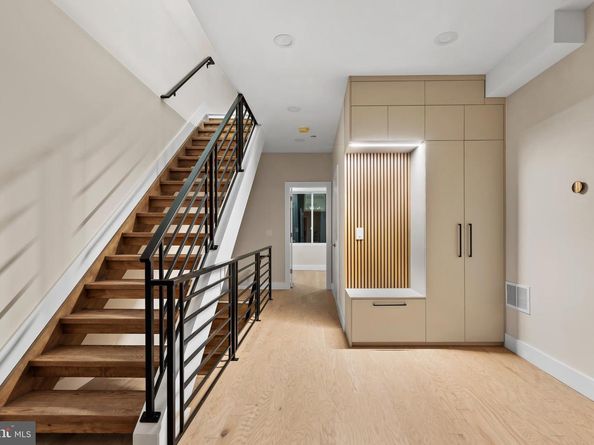 1031 S Fairhill Street, Philadelphia PA 19147