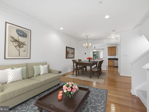 112 Cahill Drive, Alexandria VA 22304