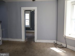 7208 Chestnut Avenue, Elkins Park PA 19027