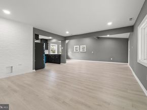 3 Indian Creek Way, Levittown PA 19057