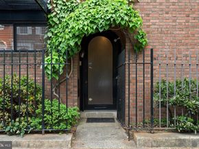 245 S 3rd Street, Philadelphia PA 19106