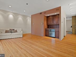 245 S 3rd Street, Philadelphia PA 19106