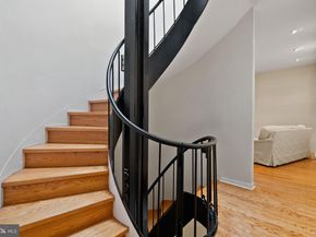 245 S 3rd Street, Philadelphia PA 19106