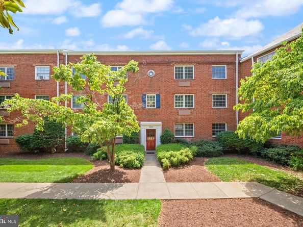 1626 W Abingdon Drive W 302, Alexandria VA 22314