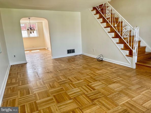 2210 Ardmore Avenue, Upper Darby PA 19082