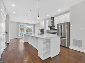 402 Stabler Lane, Alexandria VA 22304