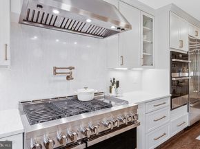 816 S Pitt Street, Alexandria VA 22314