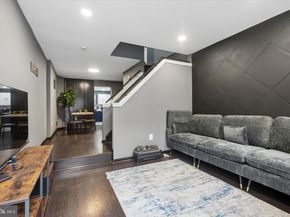 521 Hoffman Street, Philadelphia PA 19148