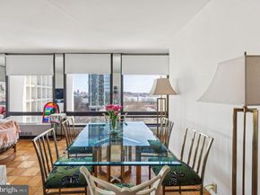 210 Locust Street 7AW, Philadelphia PA 19106