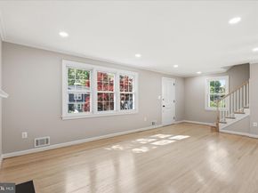 5537 10TH Street N, Arlington VA 22205