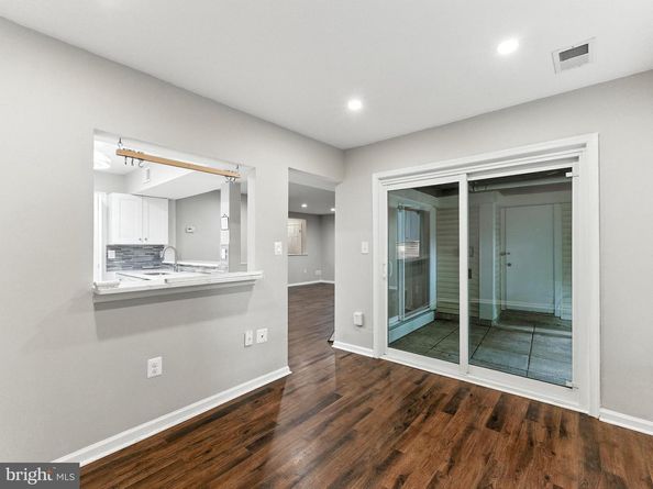3391 Lakeside View Drive 205, Falls Church VA 22041
