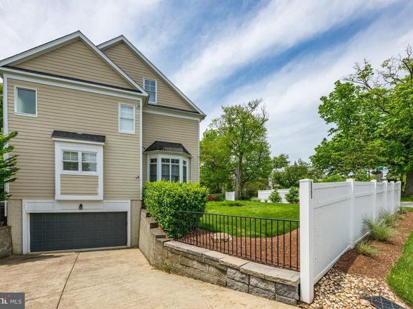 5102 Manning Drive, Bethesda MD 20814