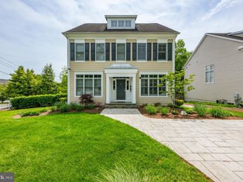 5102 Manning Drive