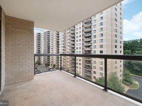 203 Yoakum Parkway 825, Alexandria VA 22304