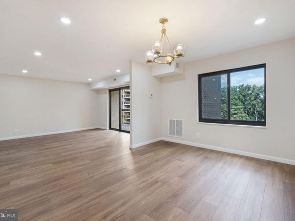 203 Yoakum Parkway 825, Alexandria VA 22304