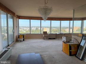3900 Ford Road 21P, Philadelphia PA 19131