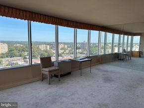 3900 Ford Road 21P, Philadelphia PA 19131