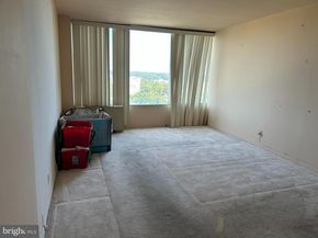 3900 Ford Road 21P, Philadelphia PA 19131