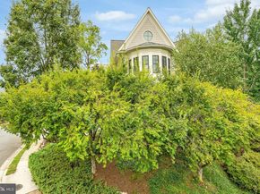 2807 1st Road N, Arlington VA 22201