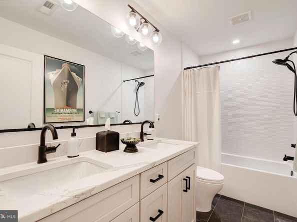 2807 1st Road N, Arlington VA 22201