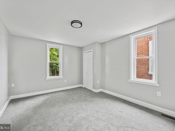 5333 Willows Avenue, Philadelphia PA 19143