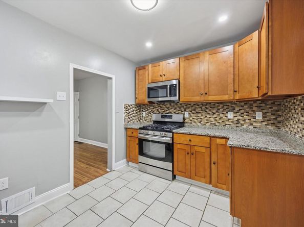5333 Willows Avenue, Philadelphia PA 19143